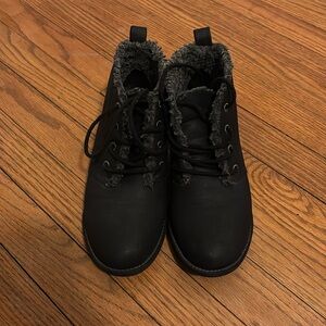 Black Sonoma winter shoes